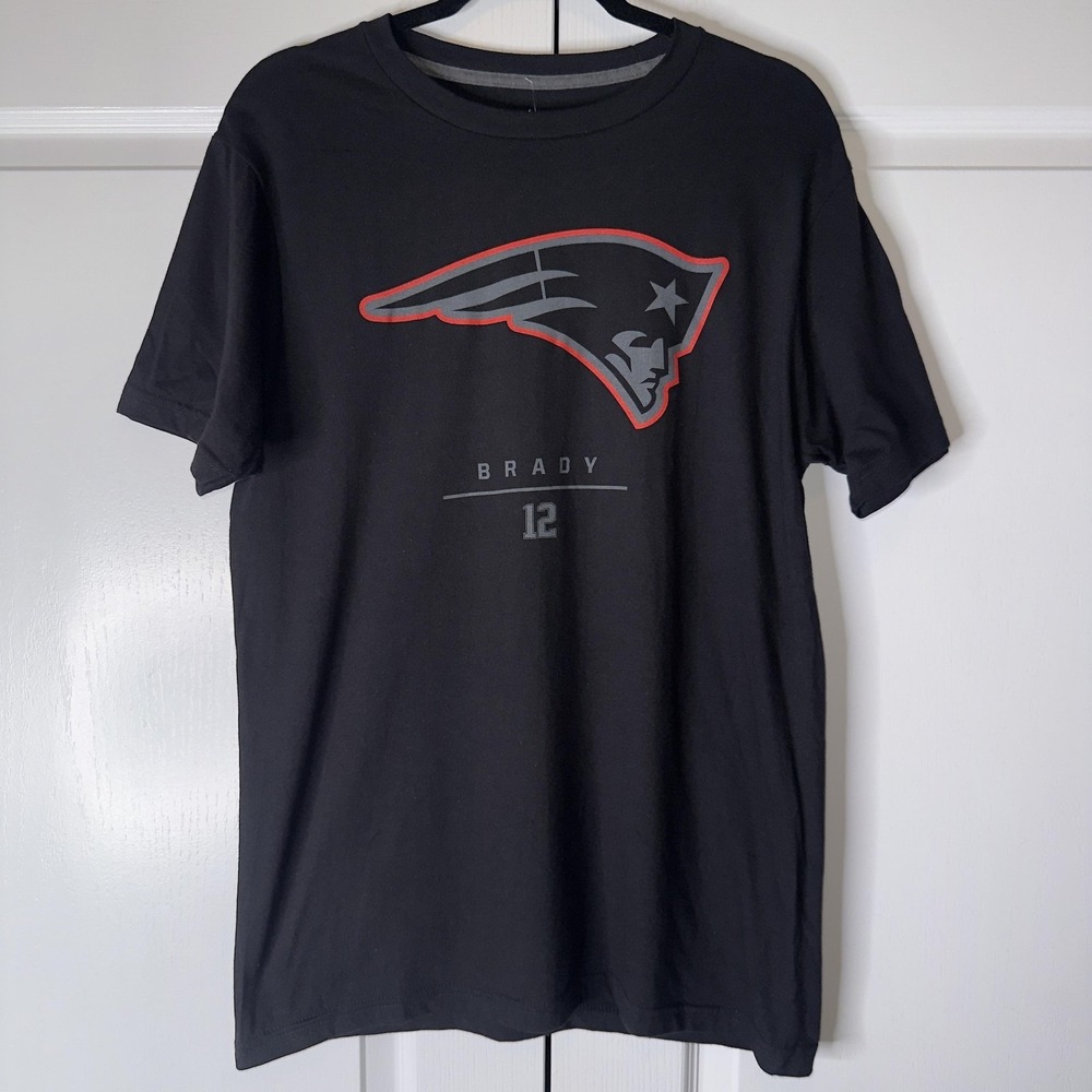 New England Patriots Shirt Mens Medium Black NFL Football Majestic Brady 12